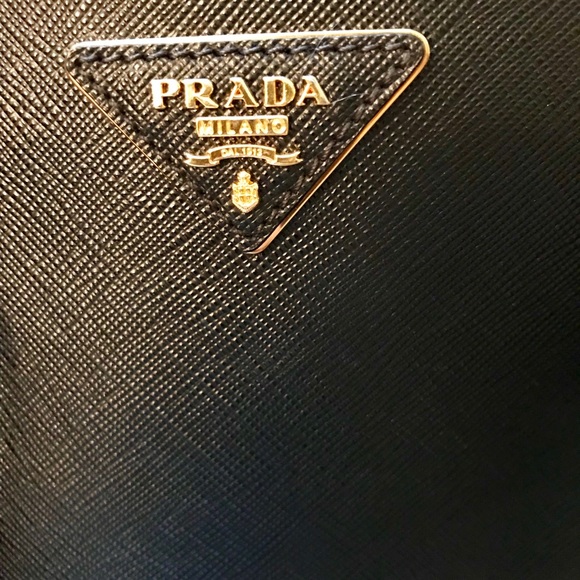 Prada Medium Saffiano Executive Tote Bag - Picture 7 of 8